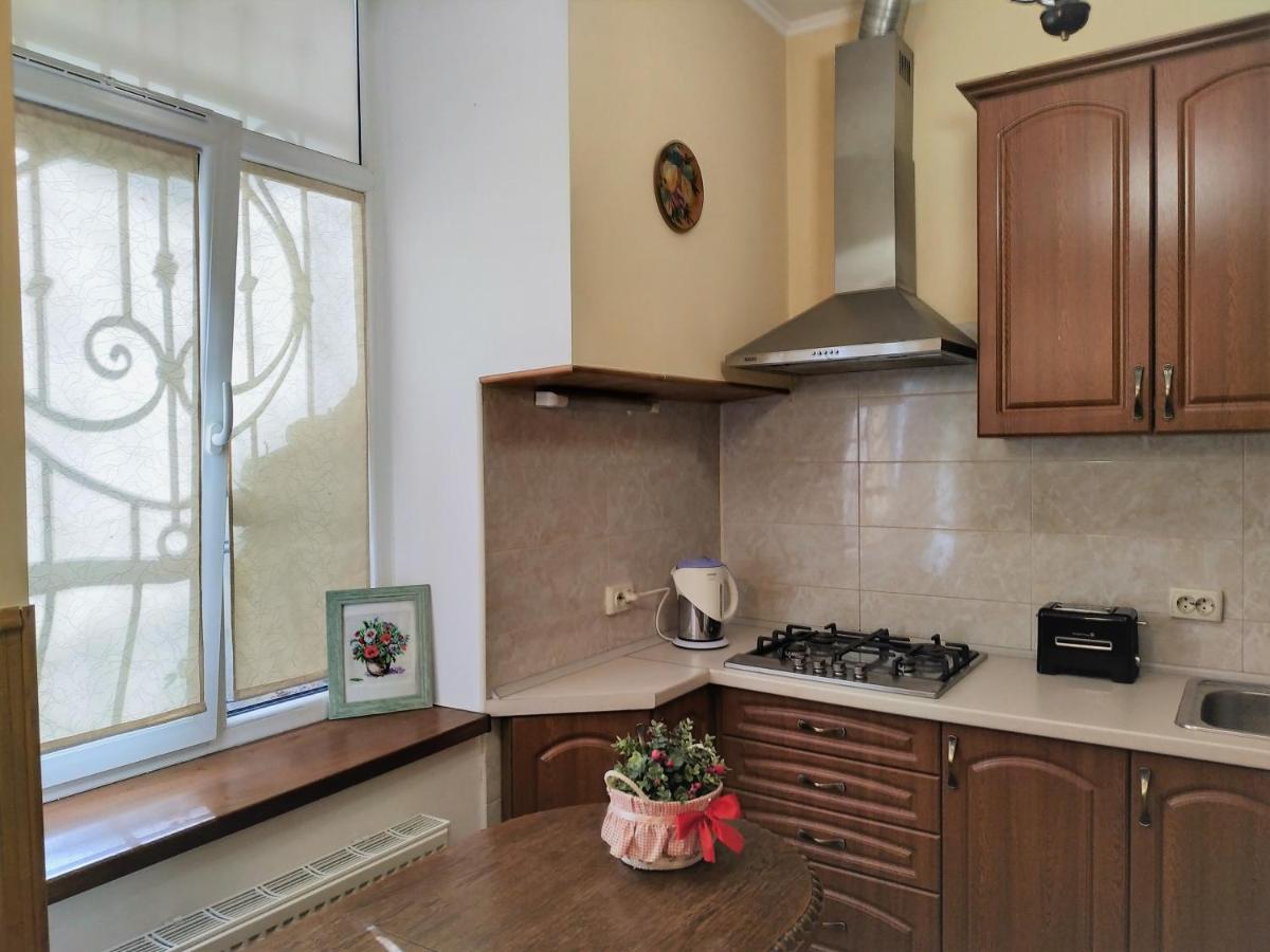 У Князя Лева Поряд Площі Ринок At Duke'S Aparment Next To Rynok Square Apartment Lviv Ngoại thất bức ảnh